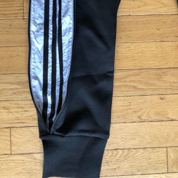 Brand New Women's Adidas WX KNIT Versatile Track Pants With Side Zippered Panels - Picture 8 of 16